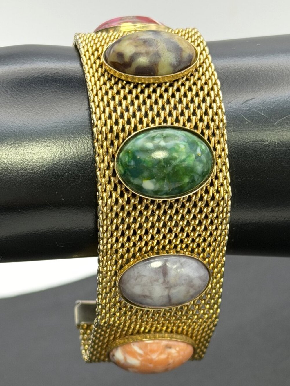 Vintage Sarah Coventry Bracelet Gold Tone Wide Mesh Multicolor Cabochon 7in